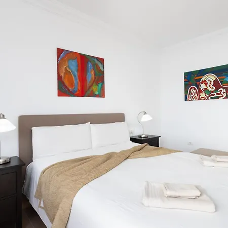 Home2book Comfy With Ocean Views Apartmán